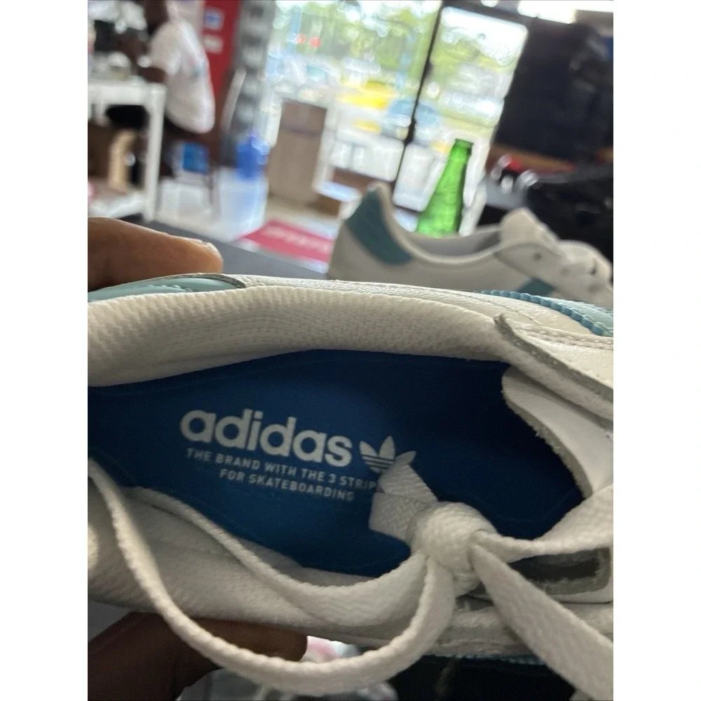 Adidas Busenitz Vulc II Mens US 11 White Preloved Blue Gold HQ2022 Sneakers
